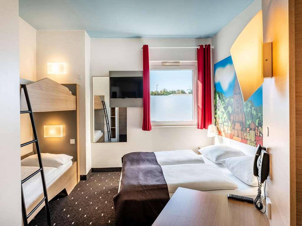 B&B Hotel Freiburg-Sued חדר תמונה